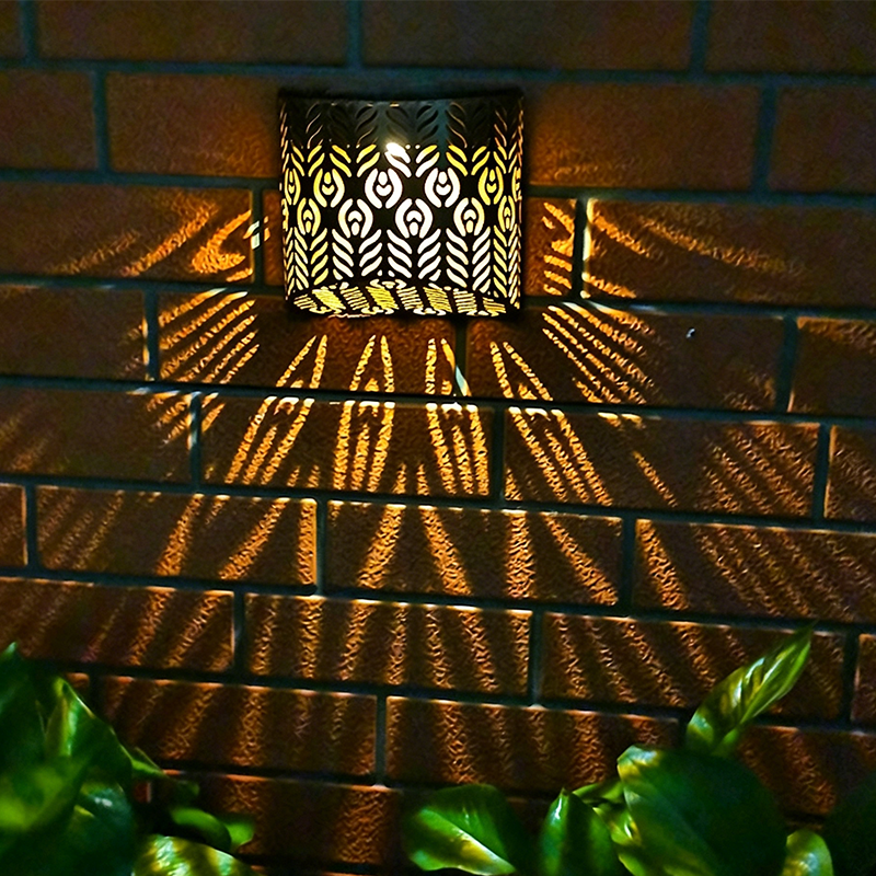 Aplique de pared con hueco alimentado por energía solar