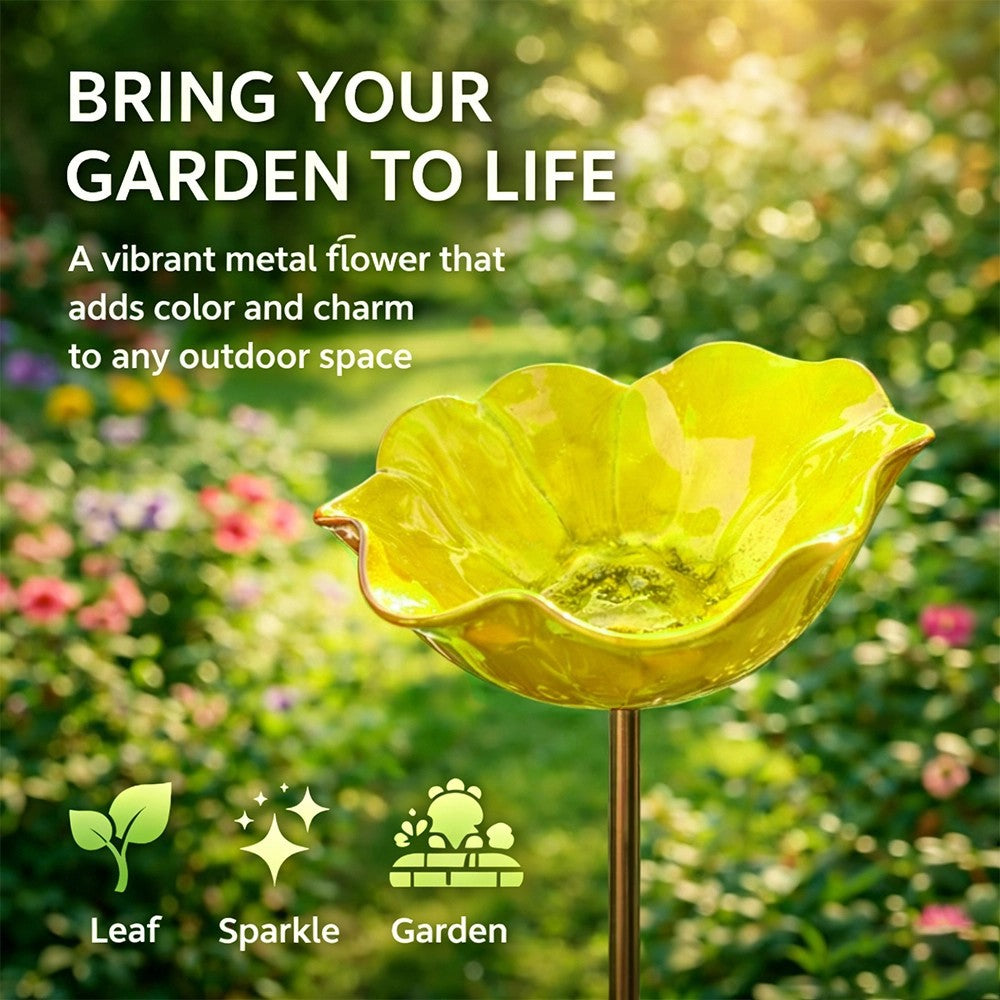 Flor de metal con bebedero para pájaros – ¡Hermosa decoración de jardín en uno!