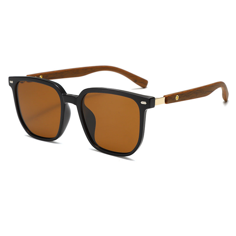 Gafas de sol clásicas con montura cuadrada de madera y lentes polarizadas