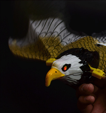 Juguete colgante simulado de pájaros para mascotas