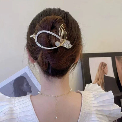 Horquilla decorativa con cola de pez de diamantes de imitación y perlas (50 % de descuento)