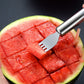 Cortador y Tenedor de Fruta de Acero Inoxidable 2 en 1 – ¡Para Servir Fruta Rápida y Fácilmente!
