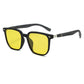 Gafas de sol clásicas con montura cuadrada de madera y lentes polarizadas