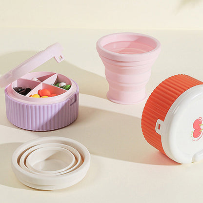 Organizador de pastillas con vaso de silicona plegable