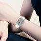 Reloj de moda para mujer con detalles de strass