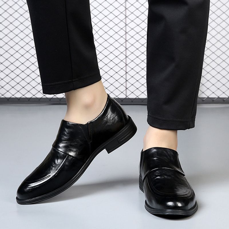 Zapatos de negocios casuales para hombres de cuero de vaca