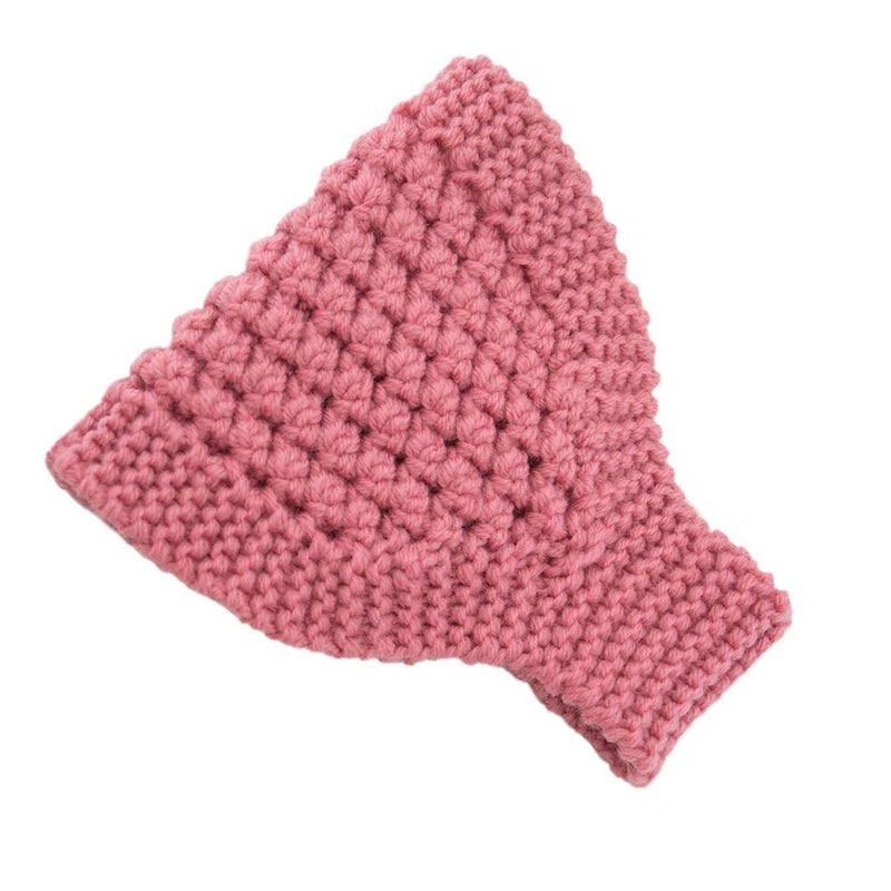 Gorro de mujer con cola de caballo hueca