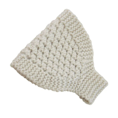 Gorro de mujer con cola de caballo hueca