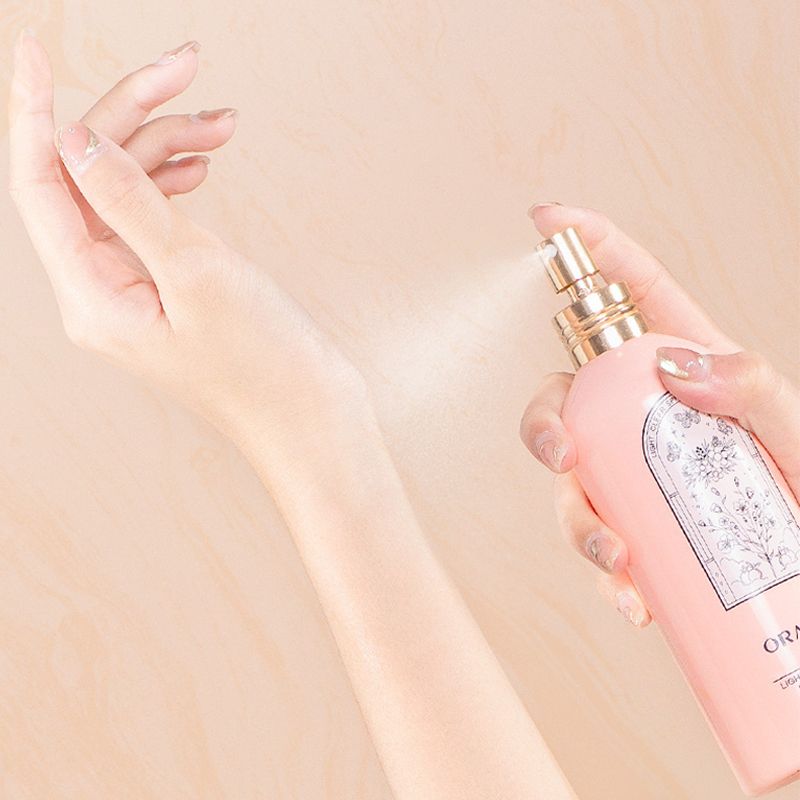 Loción corporal hidratante y nutritiva en spray