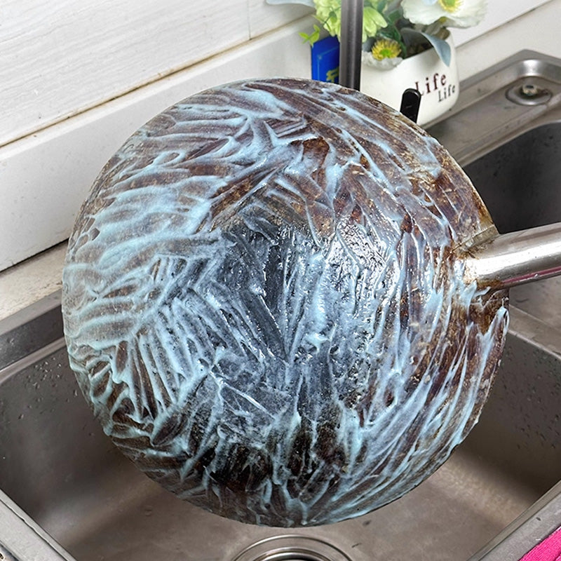 Potente película de lodo con residuos quemados para utensilios de cocina