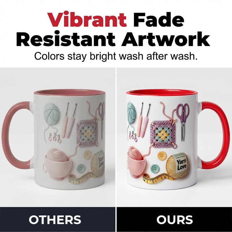 Taza de café de cerámica con motivos de ganchillo y punto