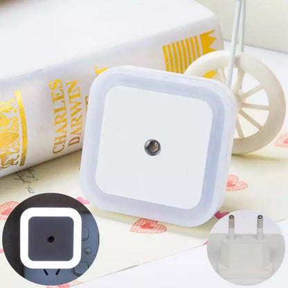Foco LED Inteligente con Sensor de Luz y Ahorro de Energía