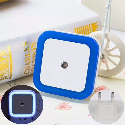 Foco LED Inteligente con Sensor de Luz y Ahorro de Energía