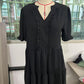 Vestido en Capas para Dama con Olanes y Cuello V