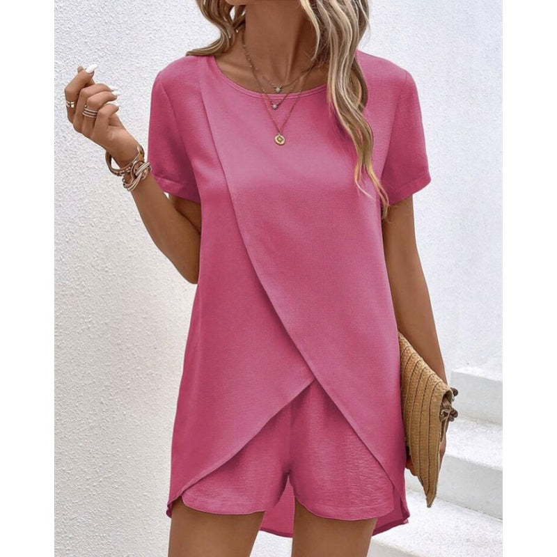 Conjunto de 2 Piezas para Dama con Top Asimétrico y Shorts