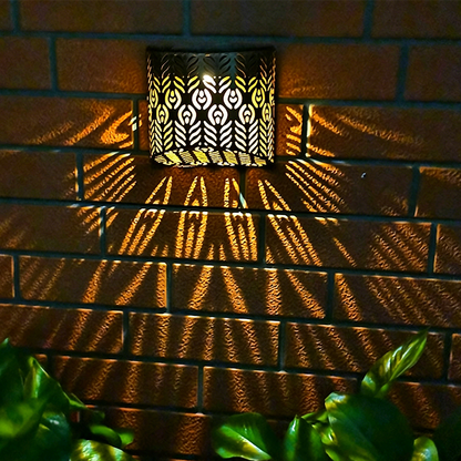 Aplique de pared con hueco alimentado por energía solar